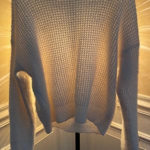 Soft and comfortable, no loose strings or stains